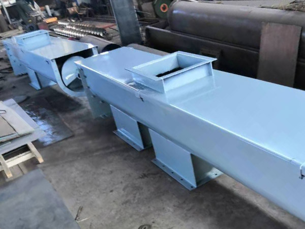 U型LS螺旋輸送機(jī)結(jié)構(gòu)特點(diǎn) U型LS螺旋輸送機(jī)結(jié)構(gòu)特點(diǎn)